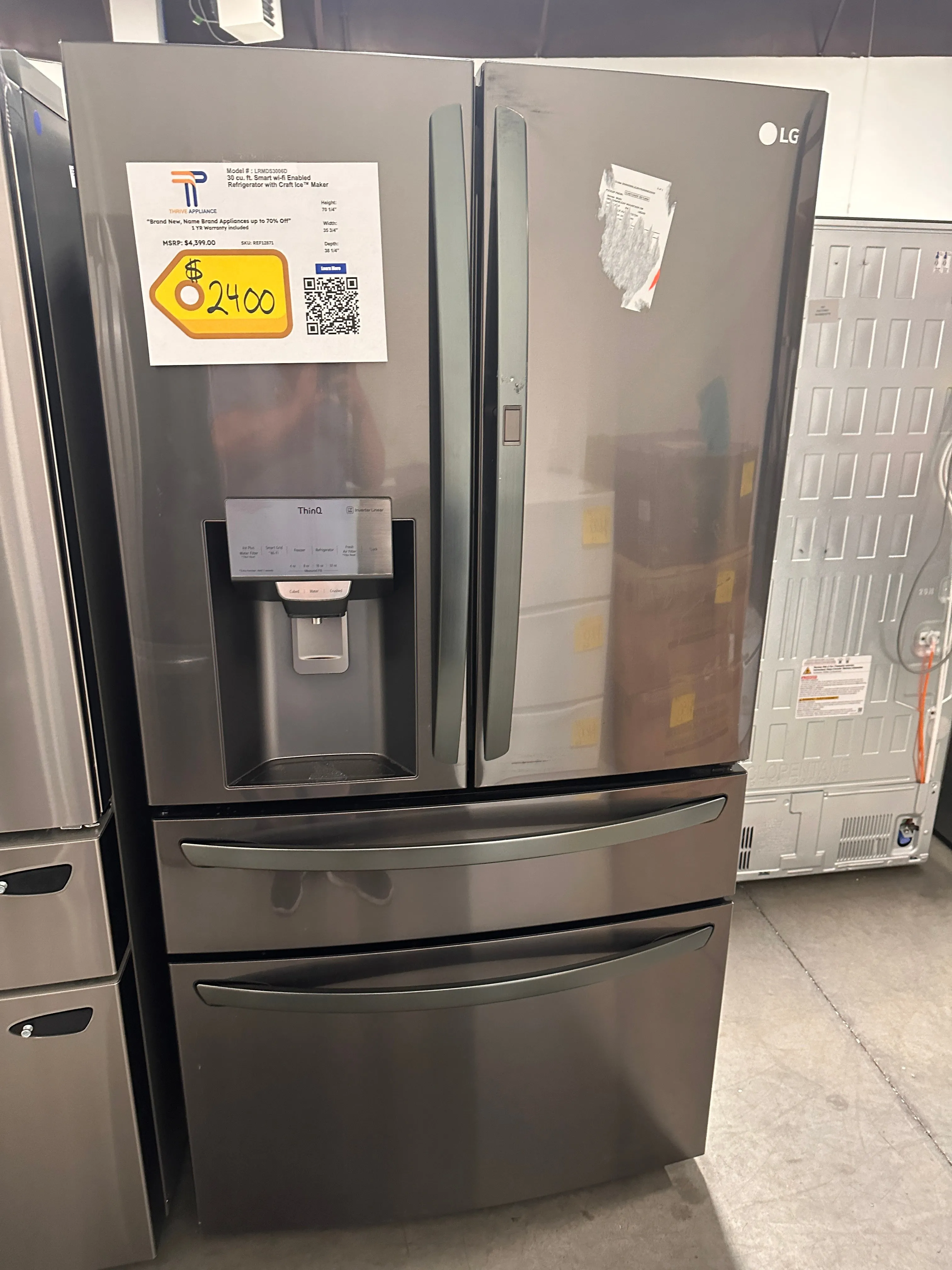 BLACK STAINLESS STEEL LG FRENCH DOOR REFRIGERATOR Model:LRMDS3006D  REF12871